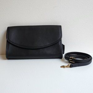 VINTAGE Coach Black Crossbody Bag 1320-345